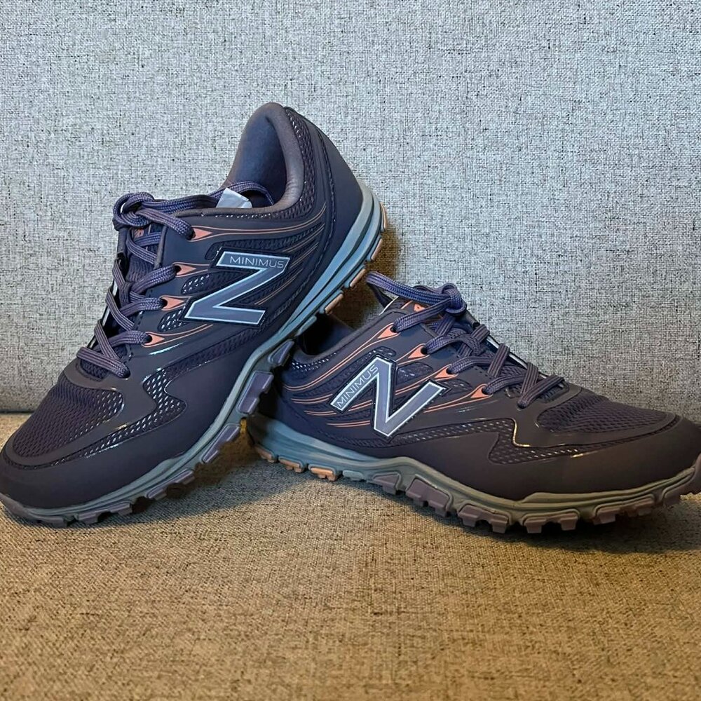 New Balance Minimus Spikeless Golf Shoes Low Top Purple/grey Size 8
